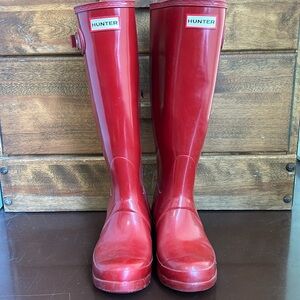 Red hunter rain boots size 6 original tall gloss women’s